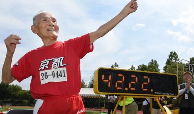 At 103, a World Record: Japan's Hidekichi Miyazaki Ran the 100-Meter Dash Faster Than Anyone His Age (10 photos)