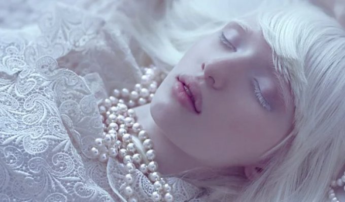 An albino girl, who was an outcast at a Moscow school, conquered the fashion world (6 photos)