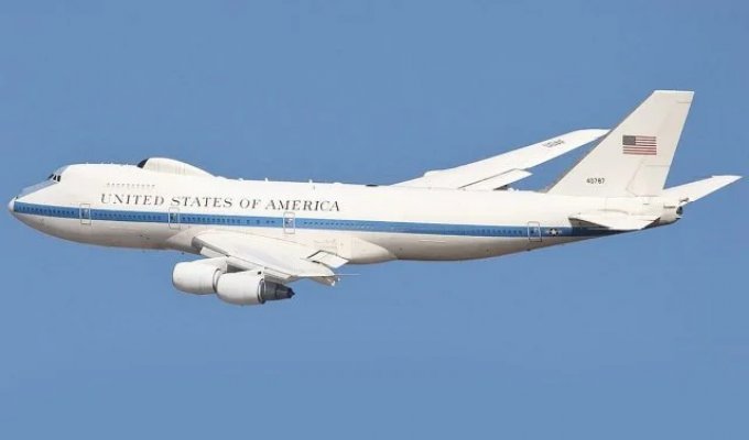 Doomsday plane spotted in Washington (4 photos + video)