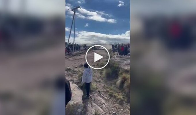 Lovers of gravel and thrills