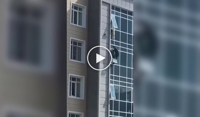 Не все герои носят плащи