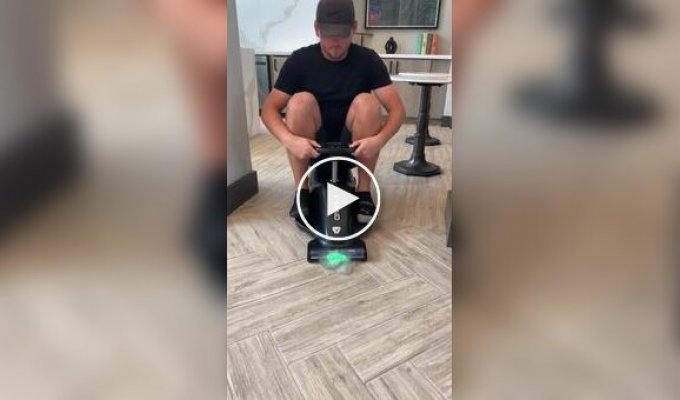 Пылесос-картинг, на котором можно кататься и убирать