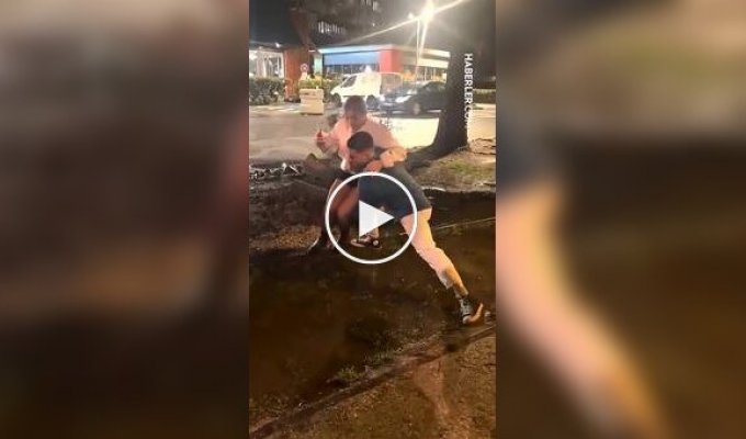 A failed attempt to carry a girl across water ended in a fall