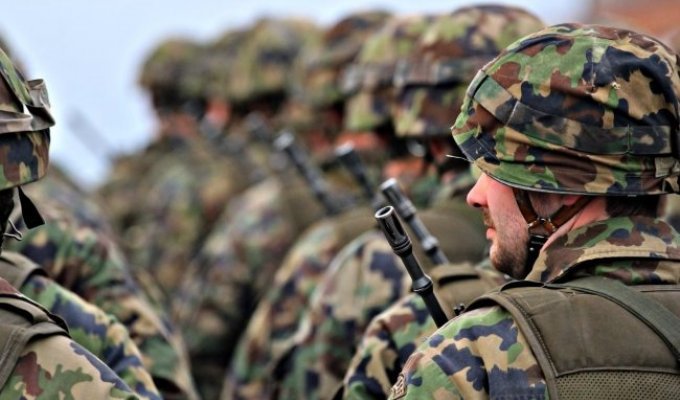 Значок-ромб на військовій формі: що означає і як правильно носити?