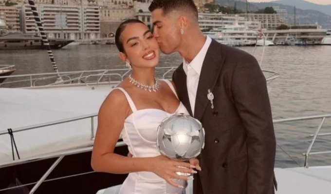 Ronaldo and Georgina Rodriguez got married (9 photos)