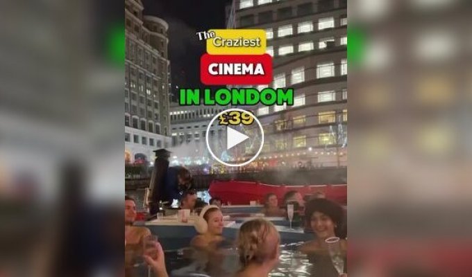A floating cinema in London