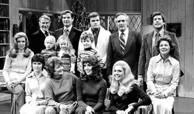 Подборка самых длинных сериалов в истории человечества (10 фото)