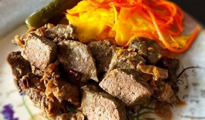 Печінка яловича. Смажені з цибулею. Це дуже швидко (13 фото)