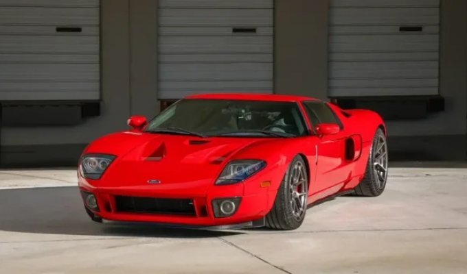 Paul Walker's Ford GT is up for auction (11 photos)