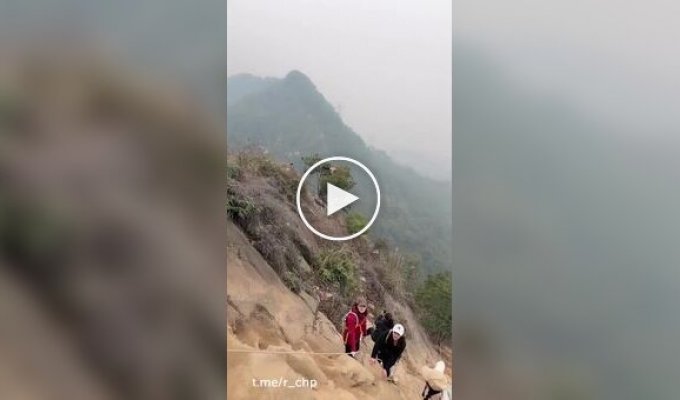 Незвичайна розвага китайського гіда