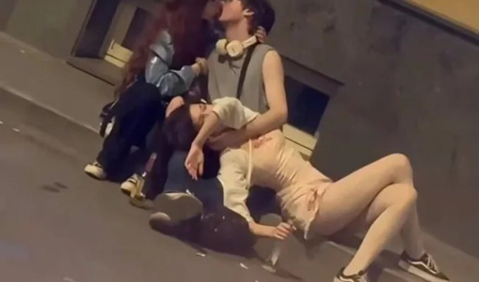 An "accidental Renaissance" was filmed in Tokyo (8 photos)