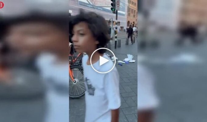 Амстердамский мусорщик решил особо не заморачиваться с мусором
