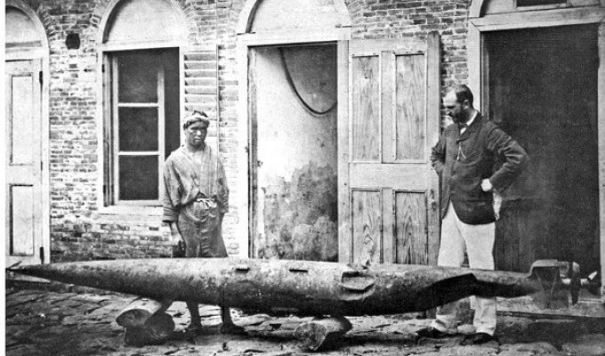 Gunpowder and early torpedo prototypes: from the Middle Ages to the present day (3 photos)
