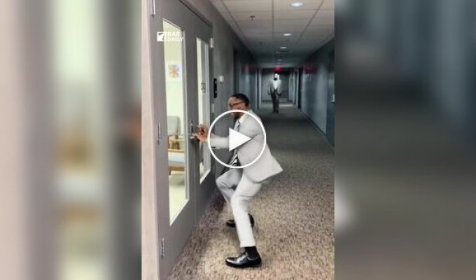 Игра на стрессоустойчивость, которая держит всех в напряжении