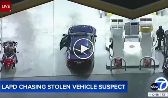 A car thief in the US calmly drove into a gas station and filled up with gas during a chase