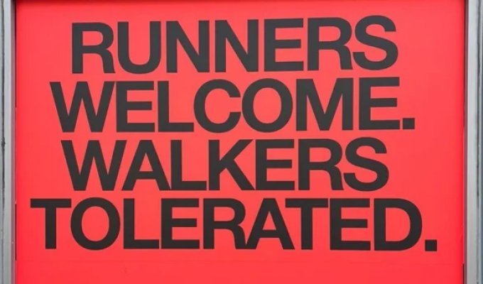 Nike accused of degrading non-runners (2 photos)