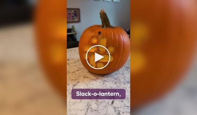 У офисных работников свои жуткие тыквы на Хэллоуин