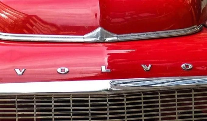 Who owns Volvo? The history of the sale and the current owner (4 photos)