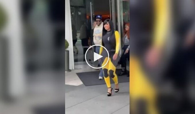 Cardi B lost a battle with a robot for which she decided to perform a sexy dance