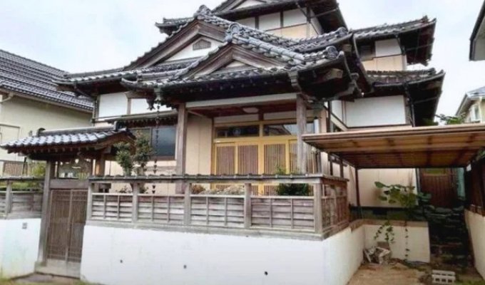 A samurai castle is on sale in Japan for $32,000 (5 photos)