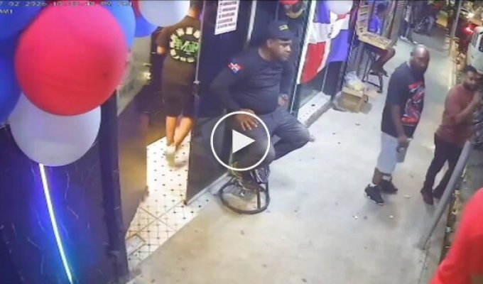 A Nightclub Security Guard Reacts to a Robbery