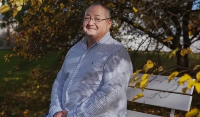 Був мільйонером 15 хвилин: лише одне повідомлення змінило життя чоловіка (3 фото)