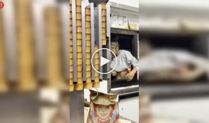 When waiting for an order turns into chaos