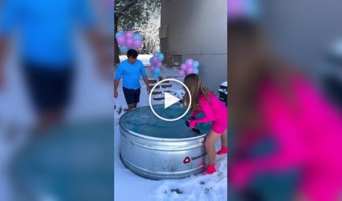 The craziest version of a gender party was shown by bloggers from the USA
