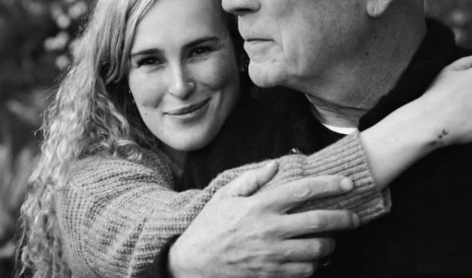 Rumer Willis showed her terminally ill father and asked him for forgiveness (7 photos)