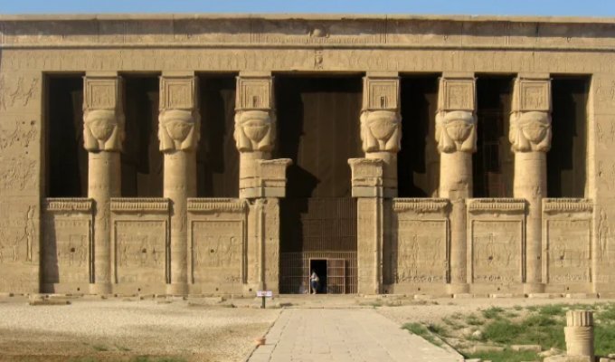 Храм Дендери (7 фото)