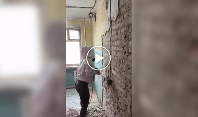 Mesmerizing wall demolition