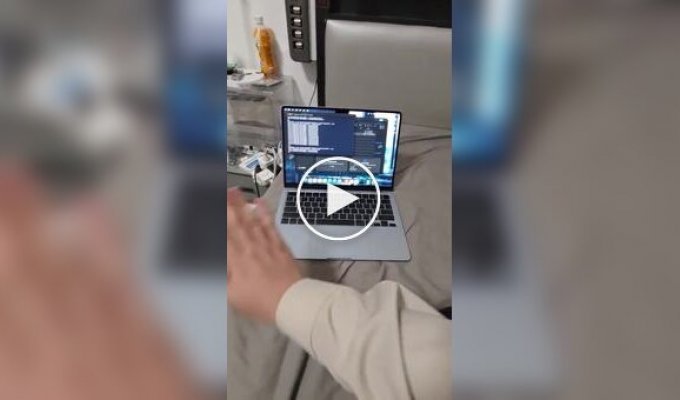 A Developer Taught a Mac to Moan When Hit