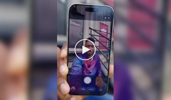 Від першого iPhone до 17-го: хлопець порівняв знімки з камер айфонів усіх поколінь