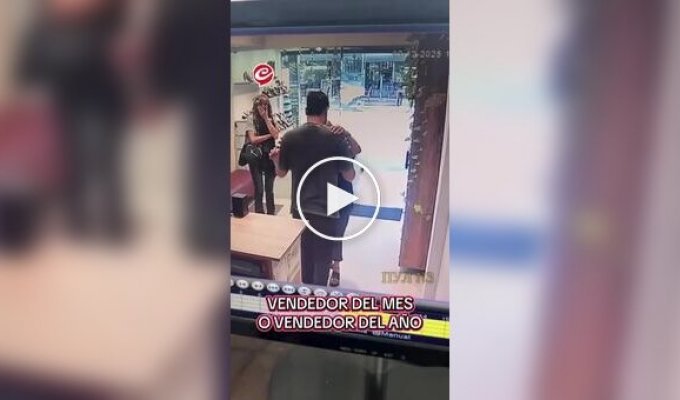 A Charismatic Salesperson Turned a Shoe Purchase into a Show