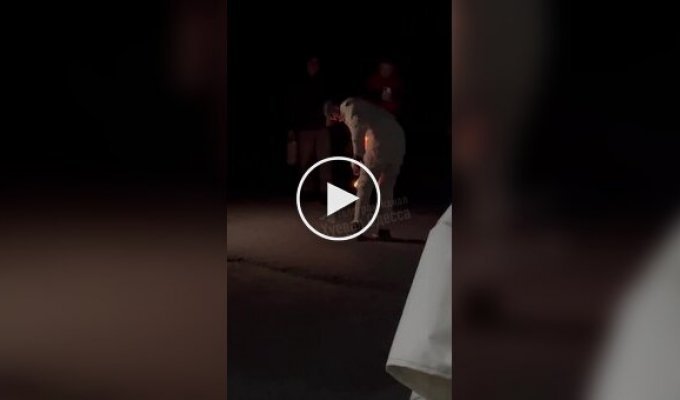 Мужчина поджег обмотанную вокруг себя туалетную бумагу ради видео для TikTok
