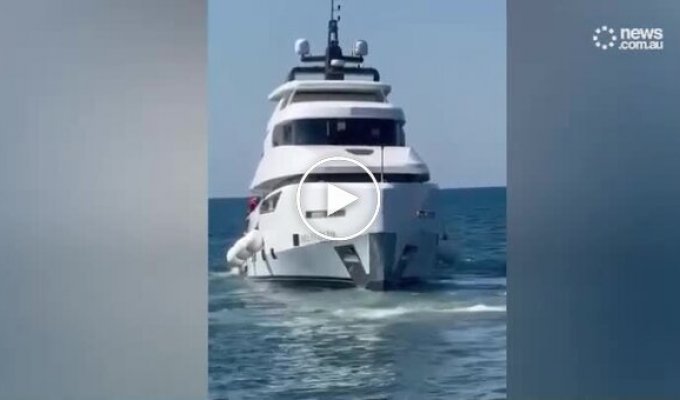 A luxury yacht sank in Turkey shortly after sailing
