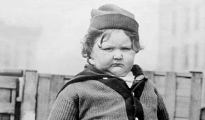 История Джона Уилсона Уэбба — самого большого ребенка в мире (5 фото)