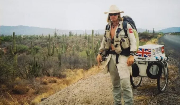 A man decided to walk around the Earth: the journey lasted 27 years (4 photos)