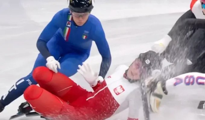 Польская шорт‑трекистка едва не лишилась глаза во время забега (2 фото + 1 видео)