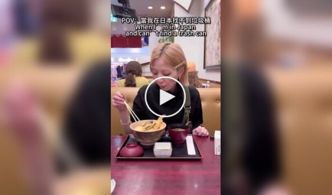 A tourist couldn't find a trash can in Japan—and took the trash home