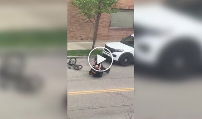 In Ohio, a police officer lost a suspect