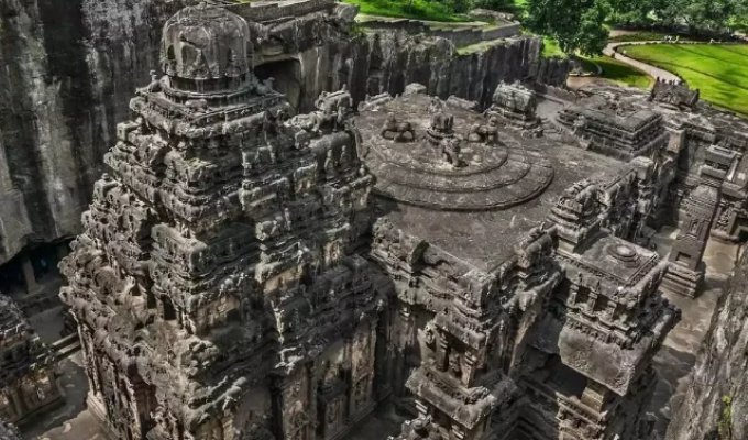 Kailasanatha Hindu rock temple (7 photos)
