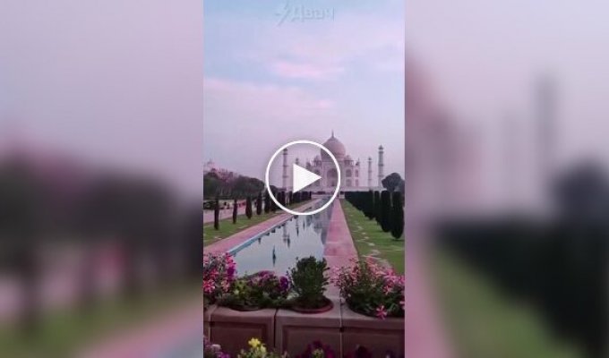 Situation near the Taj Mahal