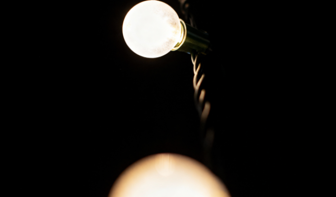 Аккумуляторные светильники: удобное освещение для дома и путешествий