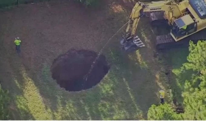When the ground opens beneath your feet: the Florida tragedy and the phenomenon of sinkholes (5 photos)