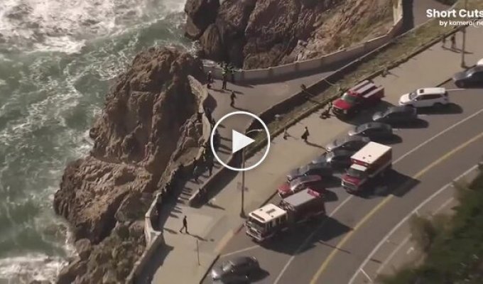 San Francisco rescue: woman in a bikini stuck on a cliff overlooking the ocean