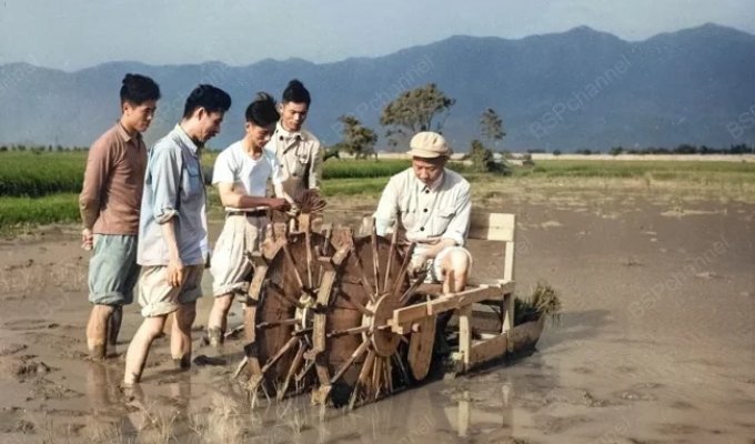 Curious photos from the past of Asian countries (21 photos)