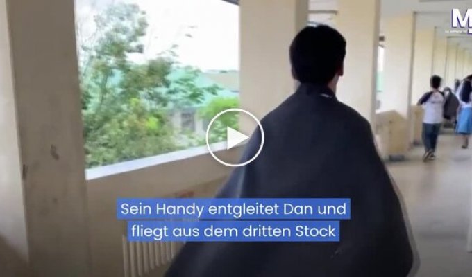 Спроба зробити ефектне відео обернулася втратою смартфона