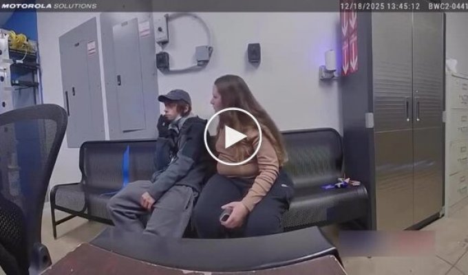 In the US, a suspect attempted to shoot Police officer