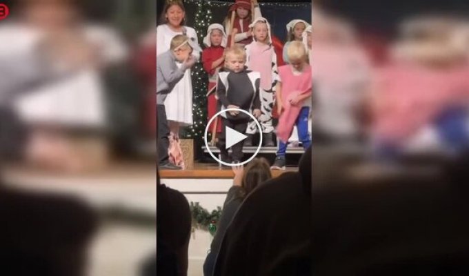 Кумедний випадок на різдвяному спектаклі